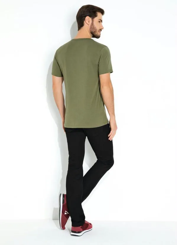 Basicamente - Camiseta Verde Militar Masculina com Botões 4