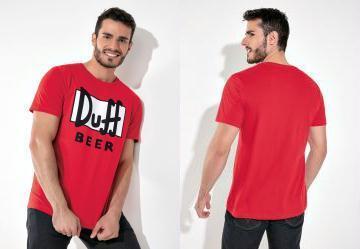Camiseta Vermelha B�sica com Estampa Localizada