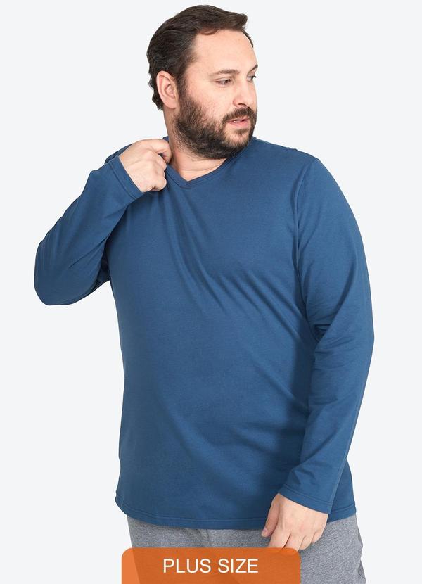 Basicamente - Camiseta Básica Gola V Manga Longa Plus Azul