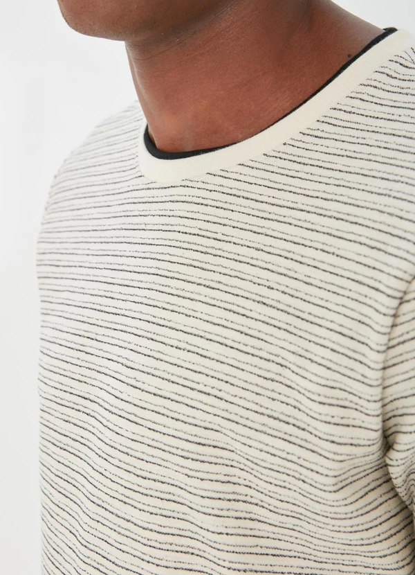 Malwee - Camiseta Listrada Texturizada Bege 5