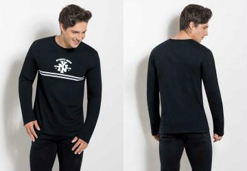 Camiseta Preta com Manga Longa e Estampa Ny