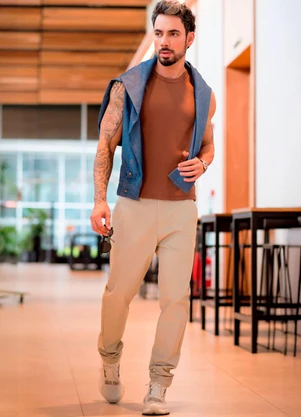 Hiatto Confecção - Regata Canelada Basic Masculina Marrom - HIATTO CONFECÇÃO