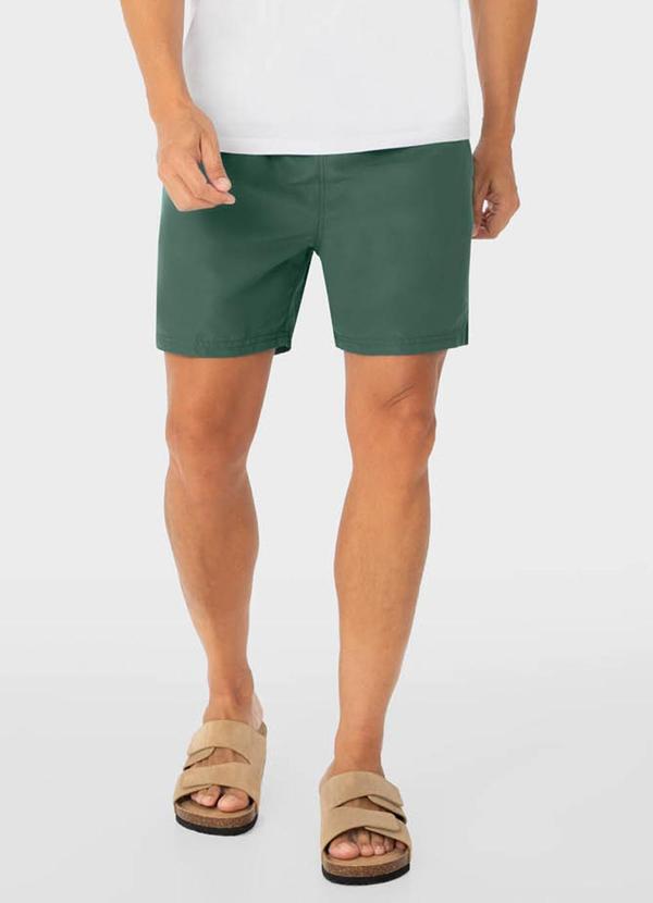 Malwee - Shorts Verde em Microfibra com Bordado