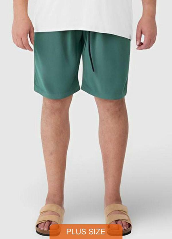 Malwee Plus - Shorts Verde Esmeralda Masculino Comfort