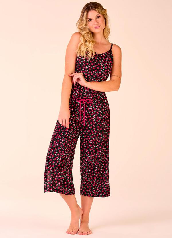 Merengue - Pijama Alça com Calça Capri Preto