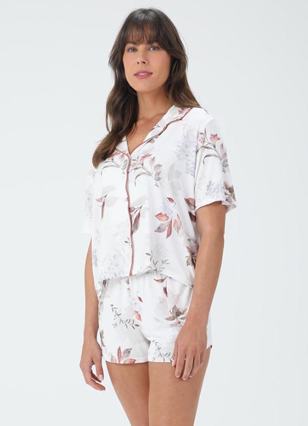 Malwee - Pijama Feminino Floral em Viscose Bege