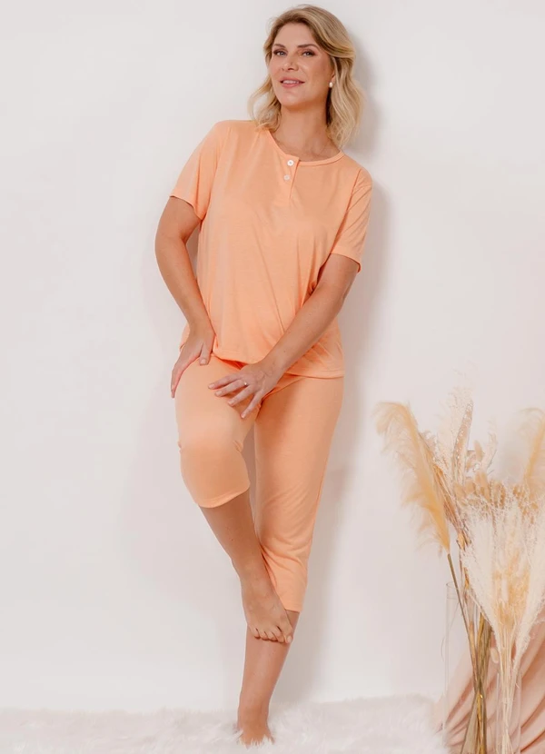 Piante Pijamas - Pijama Blusa com Peitilho e Calça Capri Laranja 3