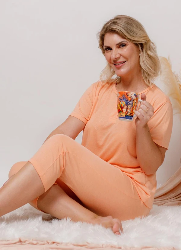 Piante Pijamas - Pijama Blusa com Peitilho e Calça Capri Laranja 5