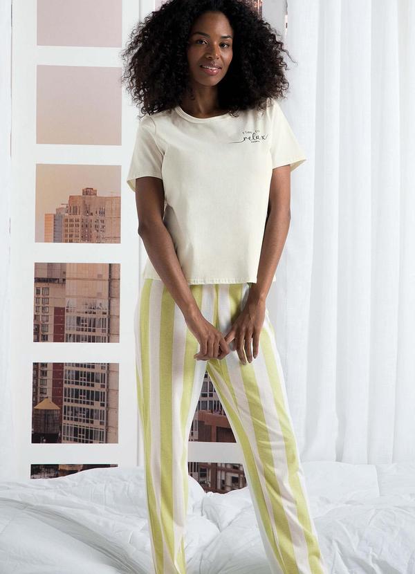 Marialícia - Pijama Feminino Blusa e Calça Bege