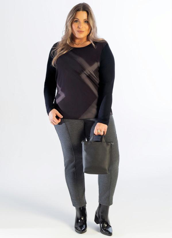 Cativa Plus Size - Blusa de Manga Longa Plus Size Preto 2