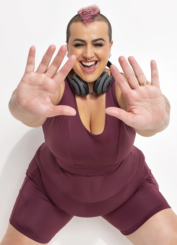 Marguerite - Bermuda Bordô em Suplex Zero Transparência 11