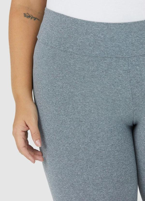 Malwee Plus - Bermuda Cinza Ciclista Feminina em Lycra® Plus 2