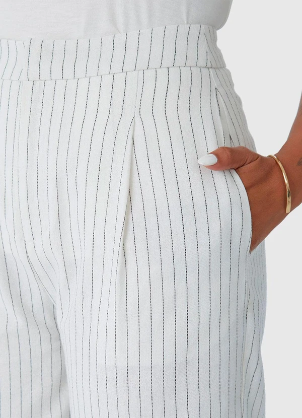 Malwee Plus - Bermuda Off White Alfaiataria Risca de Giz 5