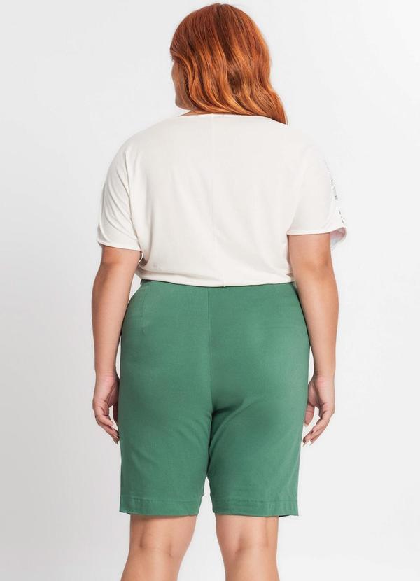 Secret Glam - Bermuda Plus Size em Bengaline Verde 4