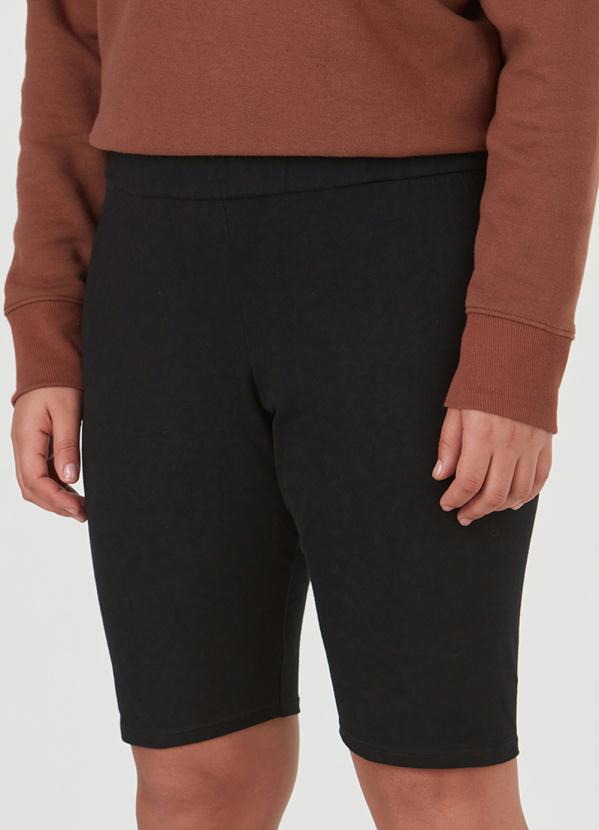 Malwee - Bermuda Preta Ciclista em Cotton 1