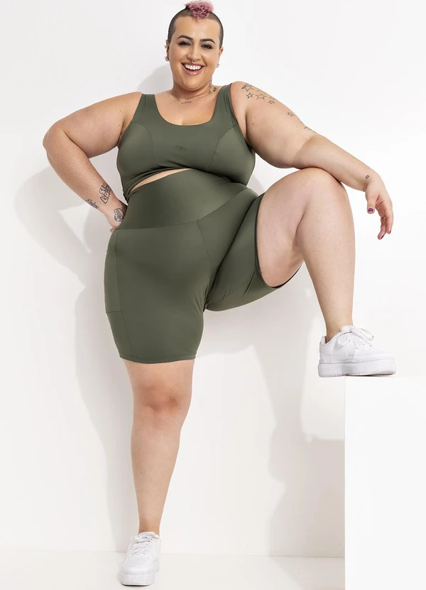 Marguerite - Bermuda Verde em Suplex Zero Transparência 11