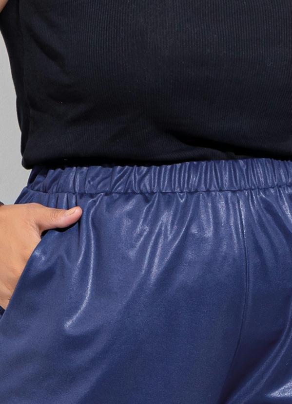 Marguerite - Short Azul Safira em Cirrê na Frente 5