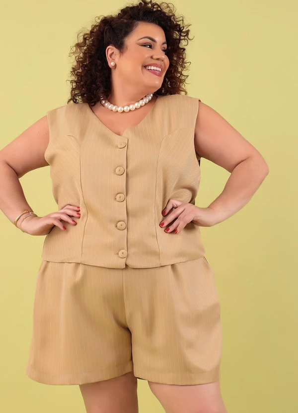 Marguerite - Short Bege em Alfaiataria Risca de Giz 5