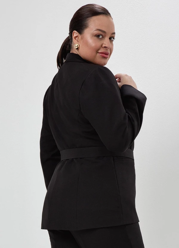 Principessa - Blazer Intermediário em Alfaiataria Plus Size Preto Samila 2