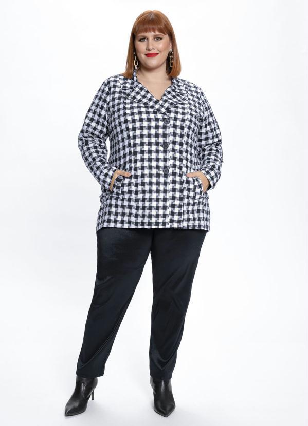Outlet - Blazer Plus Size Xadrez com Gola e Bolsos 7