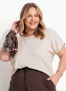 Blusa Bege em Crepe Plano Anarruga