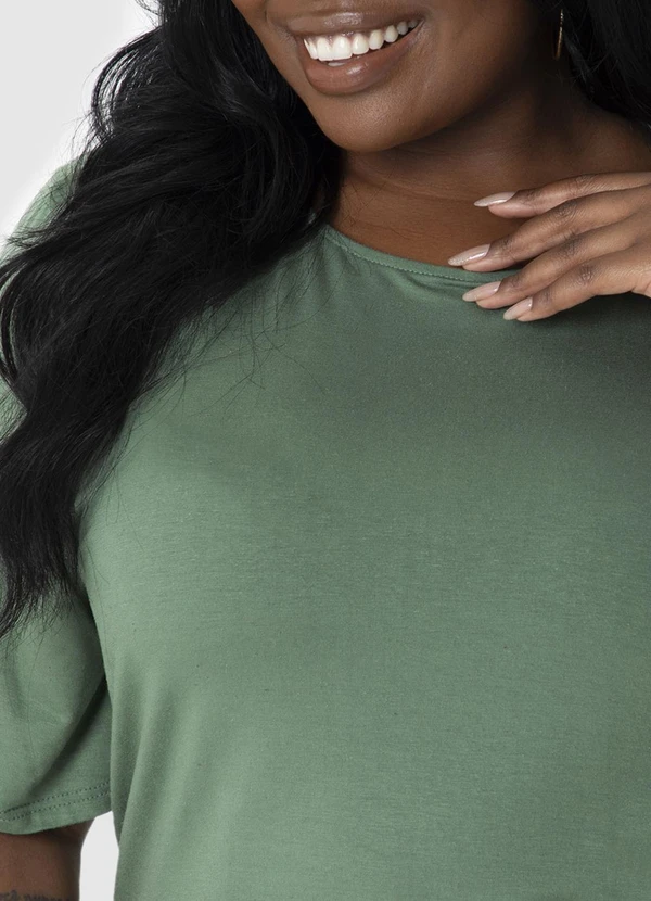 Malwee - Blusa Box em Viscolinho Plus Verde 3