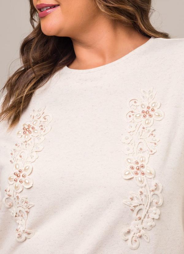 Cess - Blusa Manga 3/4 em Moletinho com Linho Branco 5