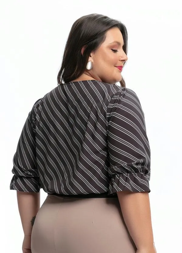 Queima Estoque - Blusa Plus Size Listras Cinzas com Amarração 4