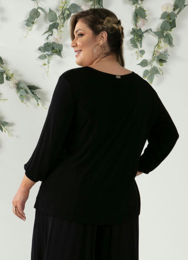 Quintess - Blusa Preta com Decote Vazado 8