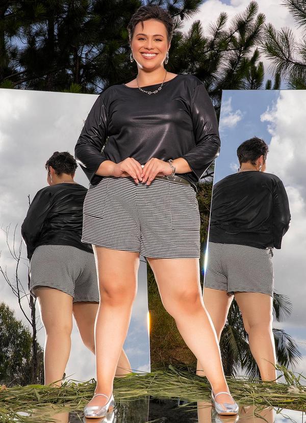 Marguerite - Blusa Preta em Malha Cirrê 3