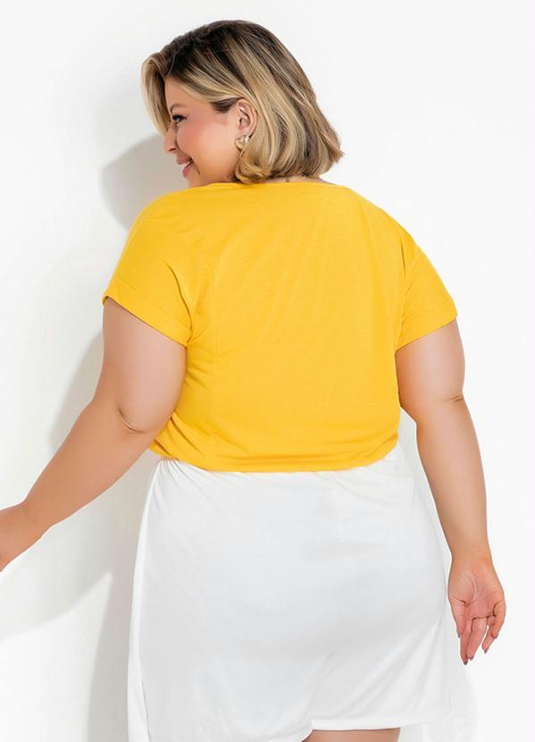 Outlet - Blusa Amarela com Elástico na Barra Plus Size 2