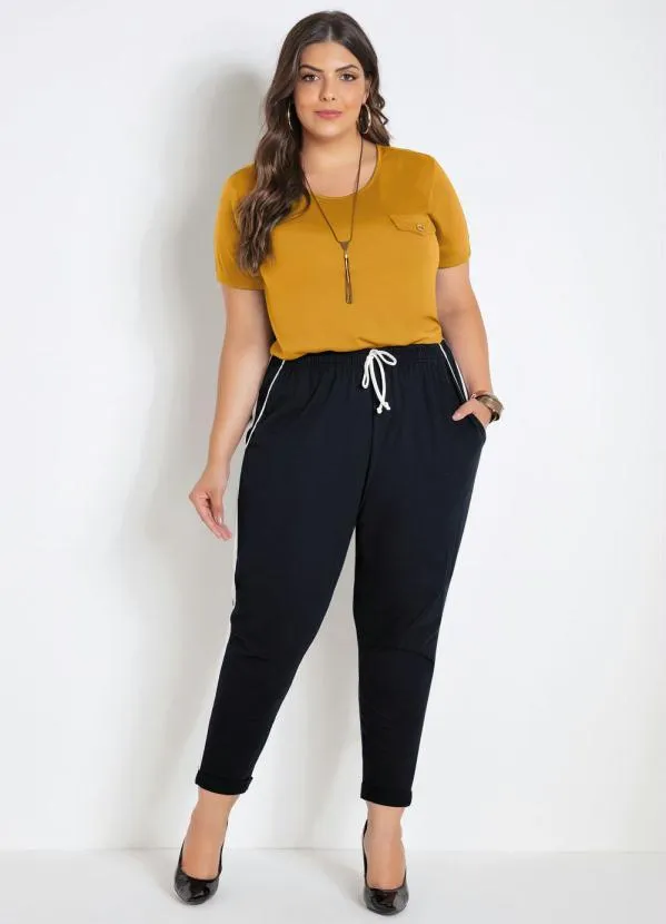 Marguerite - Blusa Amarela Plus Size com Lapela Decorativa 3