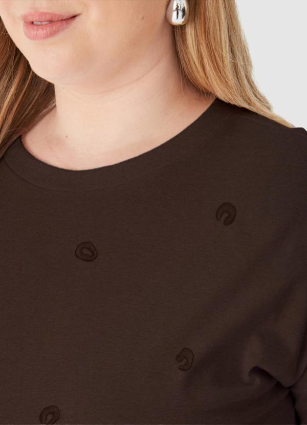 Malwee - Blusa Ampla Animal Print Bordado Marrom 2