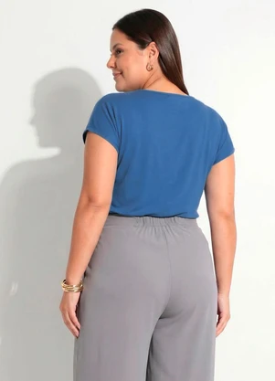 Marguerite - Blusa Azul Médio em Malha de Viscose - MARGUERITE