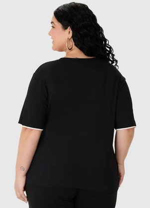 Malwee - Blusa Básica em Moletinho Plus Preto - MALWEE