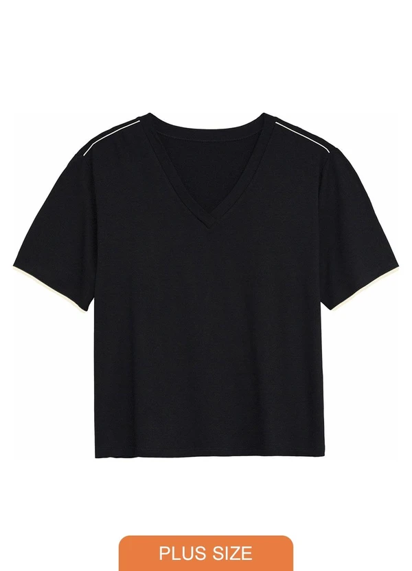 Malwee - Blusa Básica em Moletinho Plus Preto 1