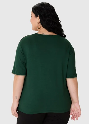 Malwee - Blusa Básica em Moletinho Plus Verde Militar - MALWEE
