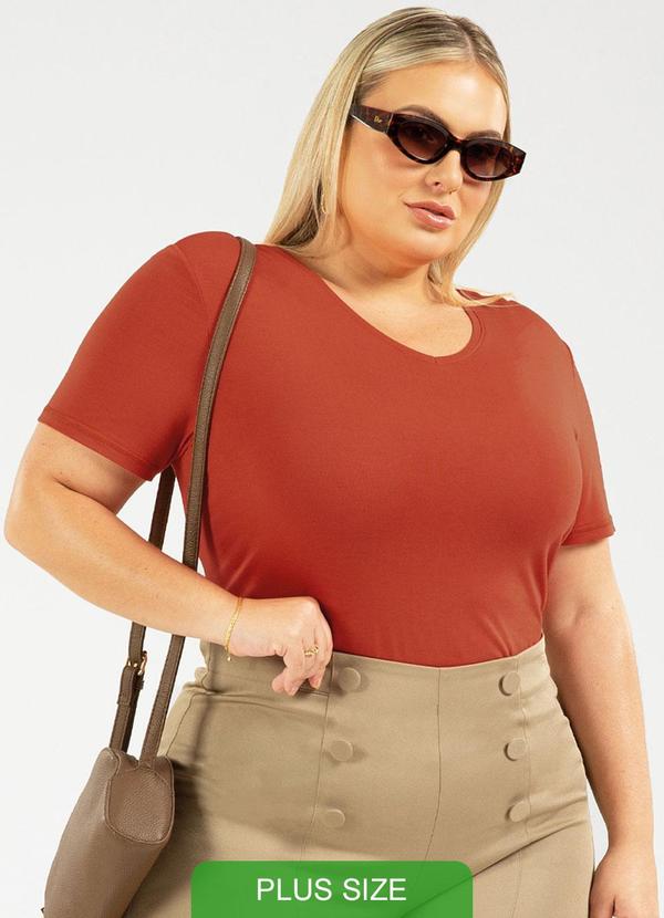 Cativa - Blusa Básica Lisa Plus Size Laranja
