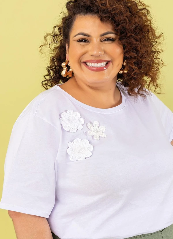 Marguerite - Blusa Branca com Aplicação de Flores 6