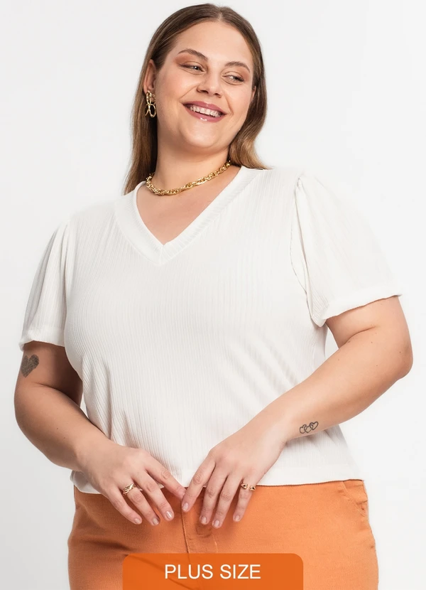 Infinita Cor - Blusa Canelada Plus Bege