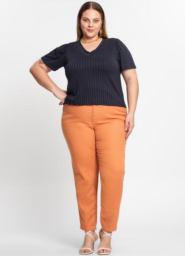 Infinita Cor - Blusa Canelada Plus Infinita Cor Azul 3