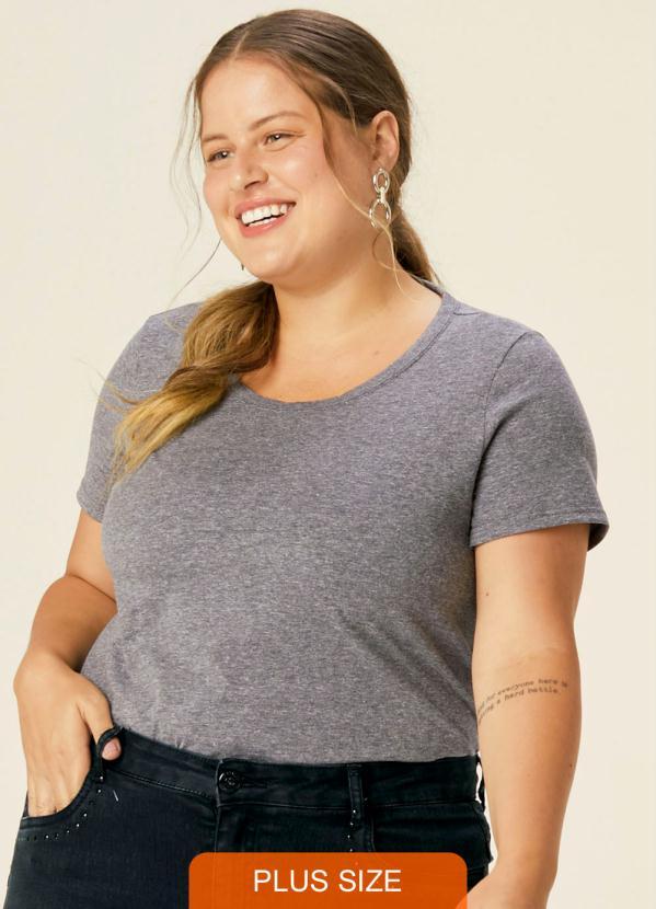 Malwee Plus - Blusa Cinza Escuro Tradicional em Malha Plus