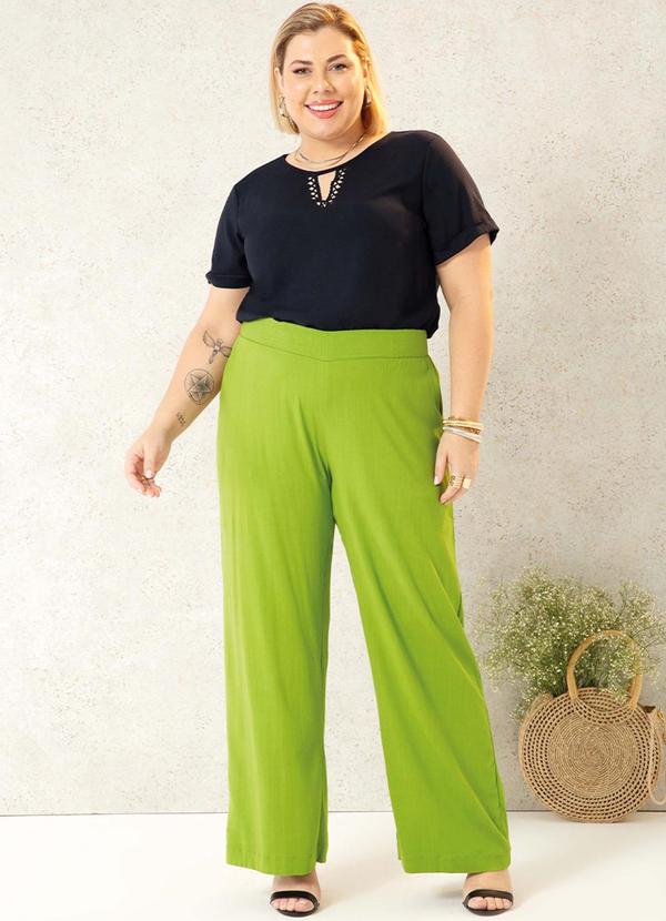 Cativa Plus Size - Blusa com Decote Diferenciado Preto 2