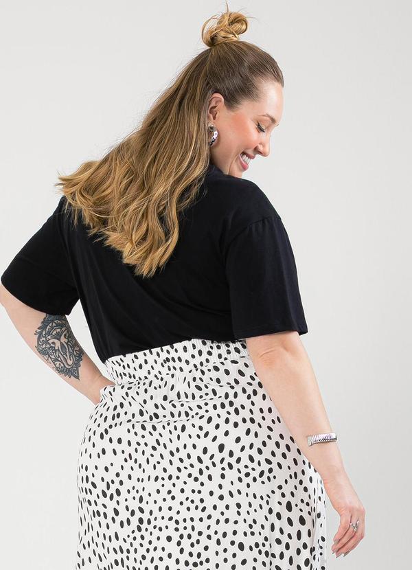 Cativa - Blusa Cropped Plus Size em Algodão Preto 4