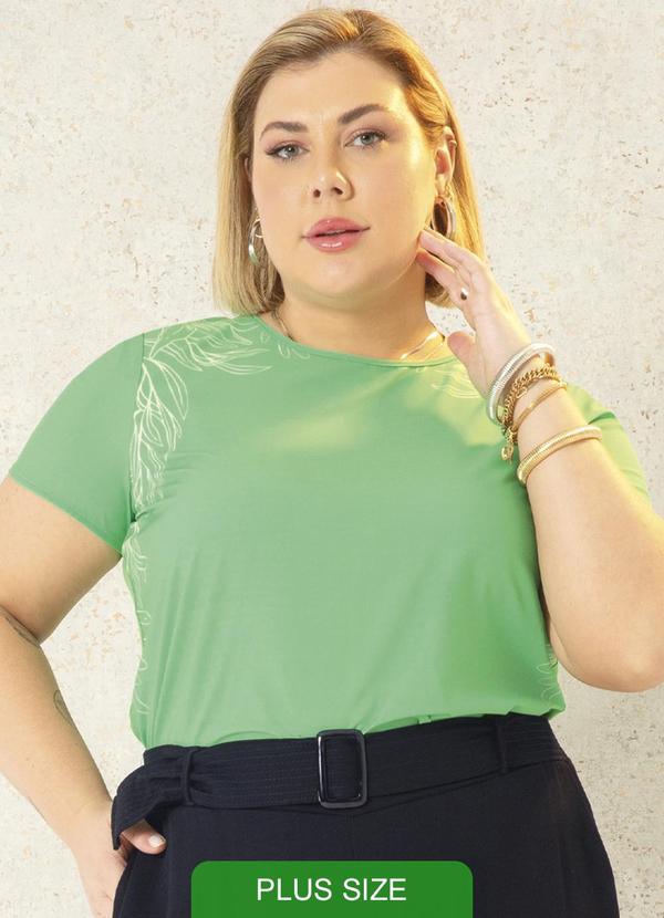 Cativa Plus Size - Blusa Feminina com Estampa Sublimática Verde
