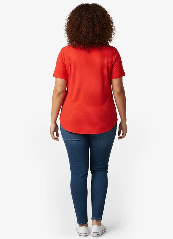 Infinita Cor - Blusa Feminina Plus Size da Vermelho 4