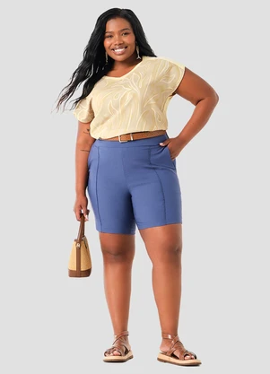 Cereja Rosa - Blusa Feminina Plus Size em Viscose Crepe Bege - CEREJA ROSA