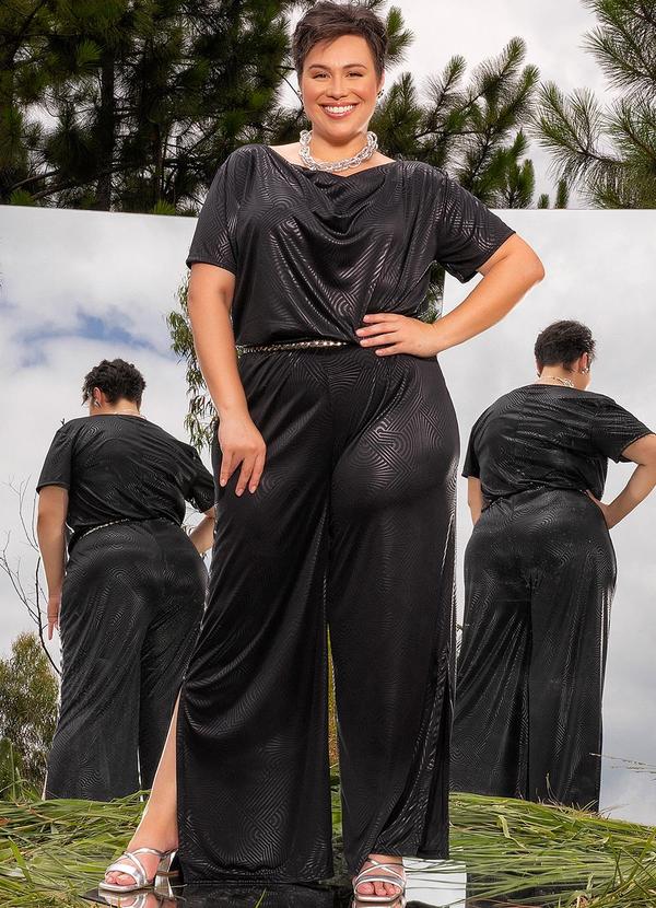 Marguerite - Blusa Geométrica Preta em Malha Resinada 3