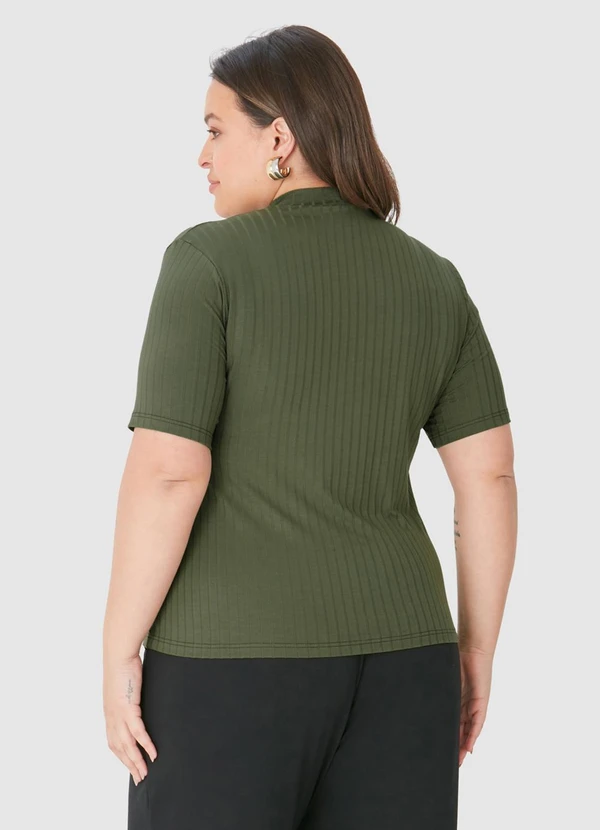 Malwee - Blusa Justa Canelada Feminina Plus Verde 3