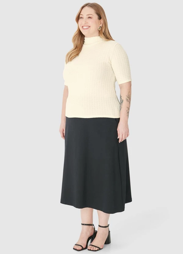 Malwee - Blusa Justa Texturizada Plus Bege 3